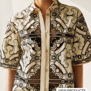 NWT Women’s Black and Cream Patterned Shirt